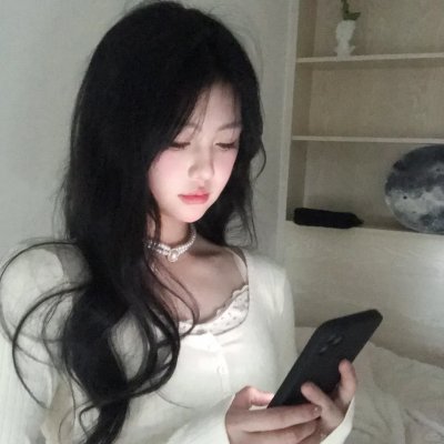 蜜桃女孩